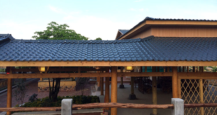 合成樹脂瓦節(jié)省屋面工程鋪裝材料和鋪裝時間 合成樹脂瓦節(jié)省屋面工程鋪裝材料和鋪裝時間