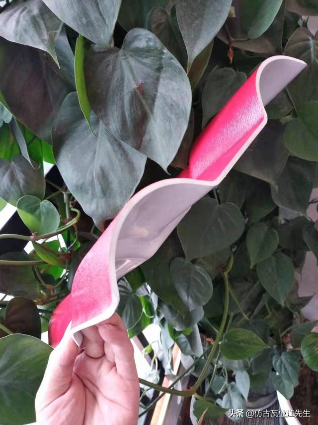 白底樹脂瓦質(zhì)量好？揭開各白底樹脂瓦的秘密，曝光真相，還原事實