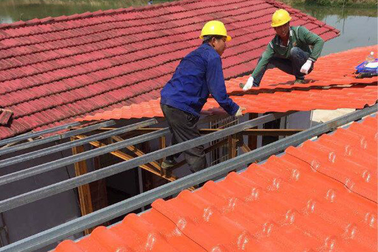 樹(shù)脂瓦屋面內(nèi)部有冷凝水怎么辦？