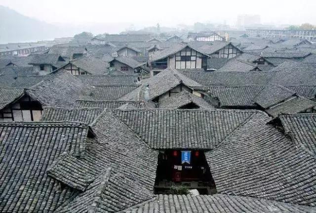 青瓦灰墻，高瓴飛檐，處處消磨時光