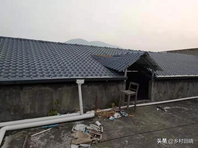 農(nóng)村自建房坡屋頂，用琉璃瓦還是樹脂瓦？看看內(nèi)行人的經(jīng)驗分享