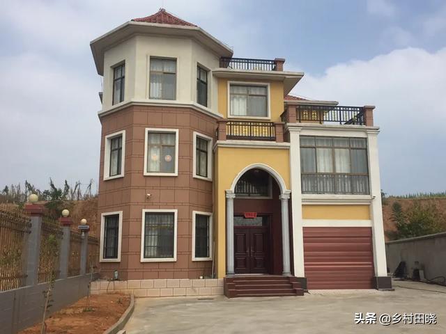 農(nóng)村自建房坡屋頂，用琉璃瓦還是樹脂瓦？看看內(nèi)行人的經(jīng)驗分享