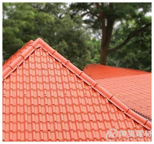 裝修屋頂選彩鋼瓦好還是合成樹脂瓦好？選對了直接節(jié)省幾千元